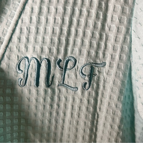 Croft & Barrow Womens Blue Waffle Texture Robe Size M Embroidered Wrap Tie Front - Picture 6 of 14